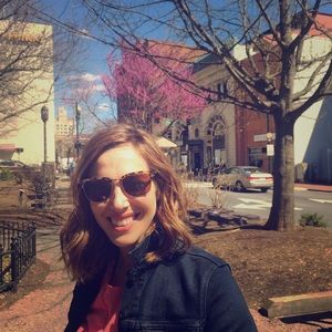 Meet your Posher, Leslie